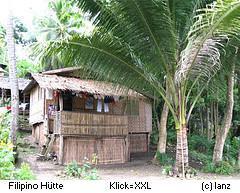 Typisches Filipino-Wohnhaus aus Naturmaterialien, Bohol Philippinen